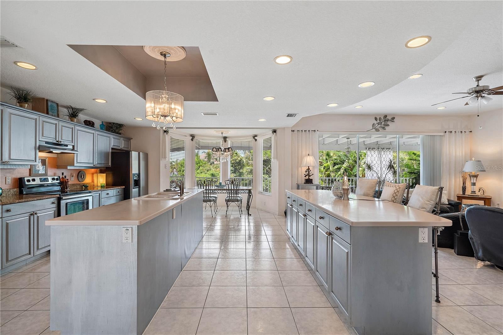 St Petersburg, Florida, 33715, United States, 5 Bedrooms Bedrooms, ,5 BathroomsBathrooms,Residential,Active,1942385