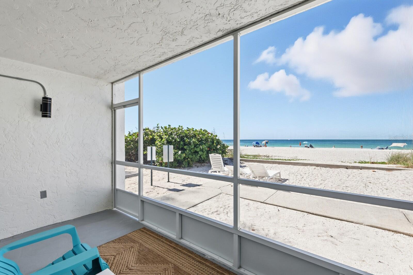 Holmes Beach, Florida, 34217, United States, 1 Bedroom Bedrooms, ,1 BathroomBathrooms,Residential,Active,1971768