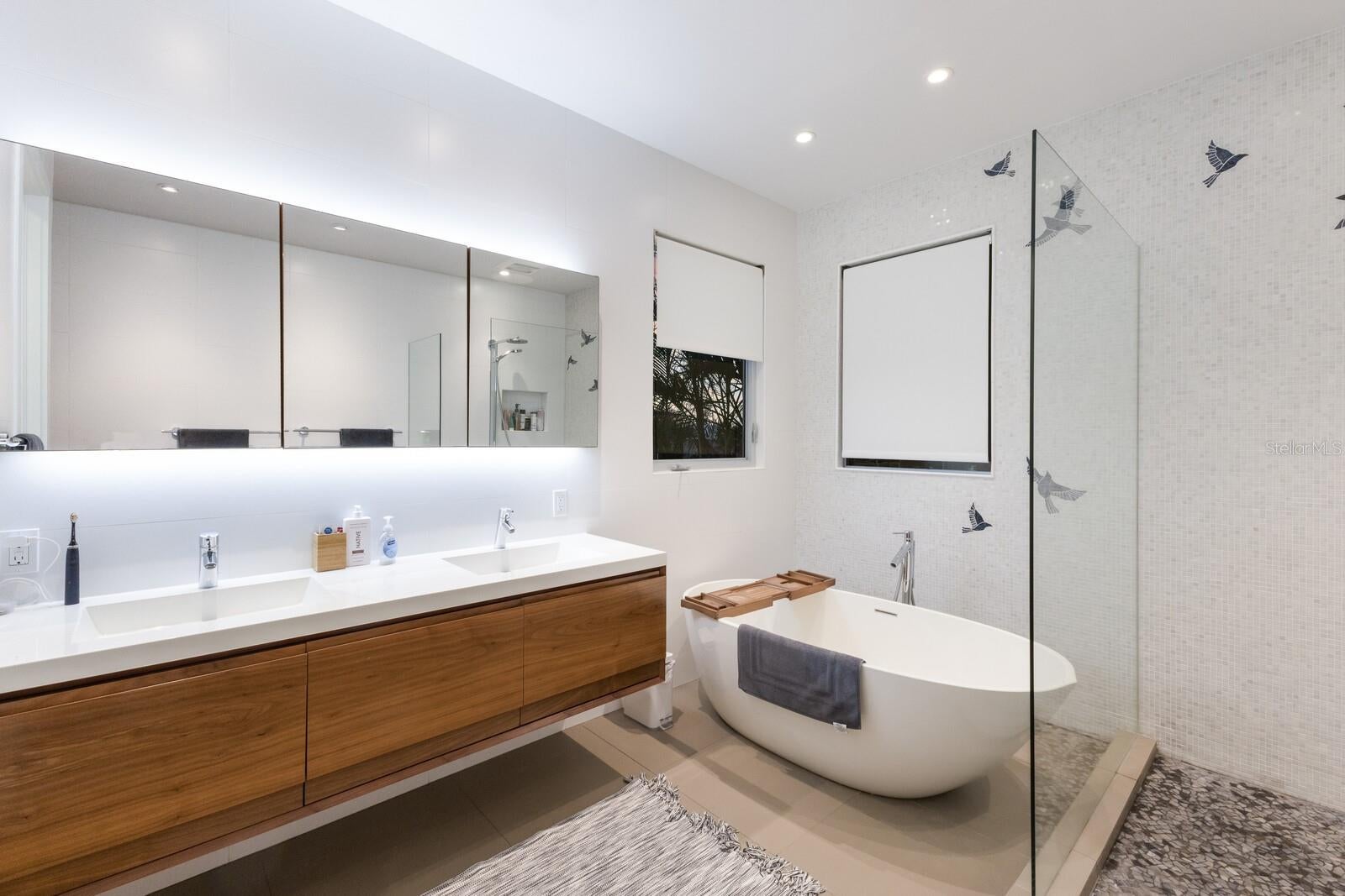 Sarasota, Florida, 34242, United States, ,4 BathroomsBathrooms,Residential,Active,1781626