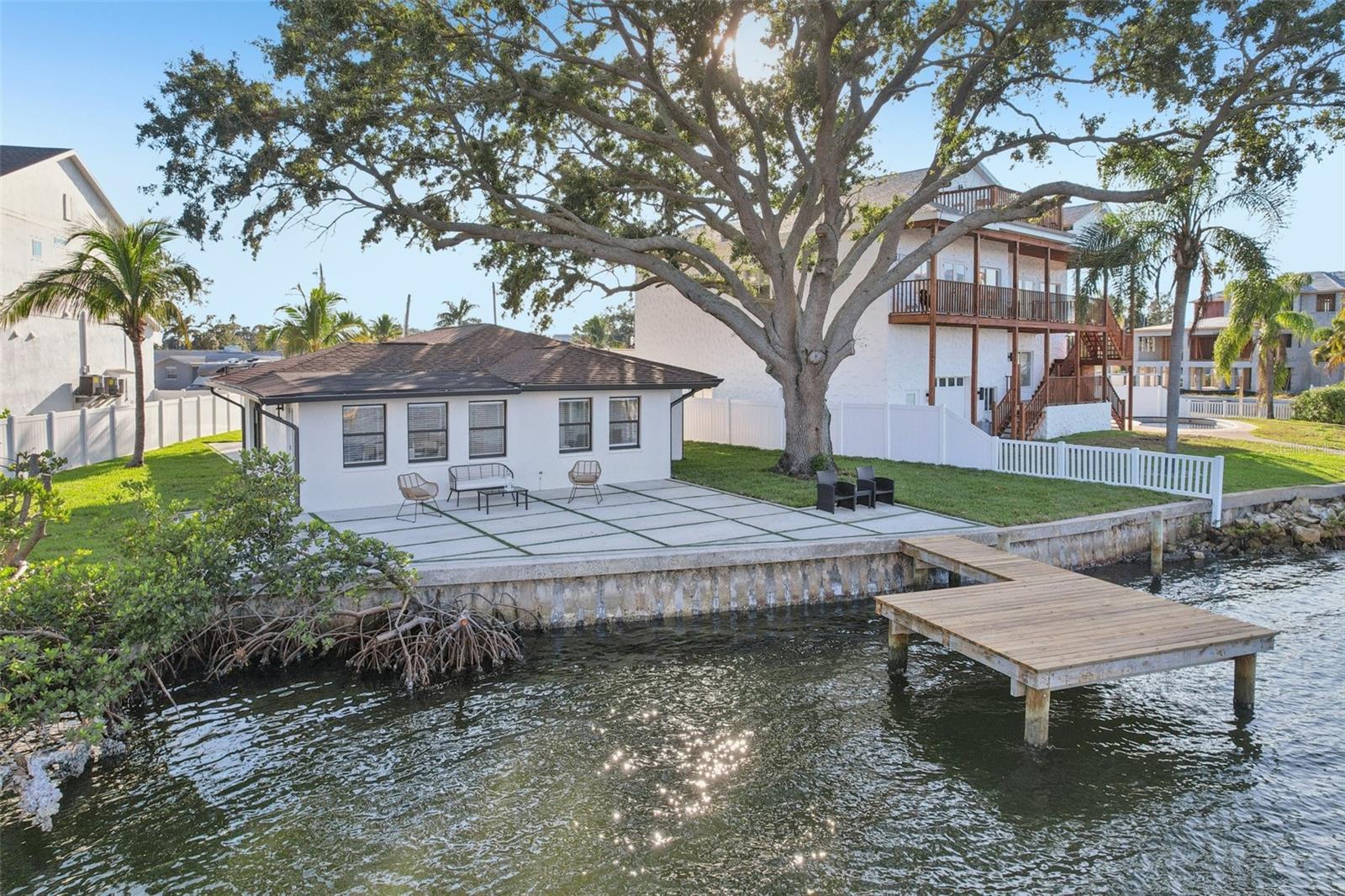 St Petersburg, Florida, 33703, United States, 3 Bedrooms Bedrooms, ,2 BathroomsBathrooms,Residential,Active,2001373