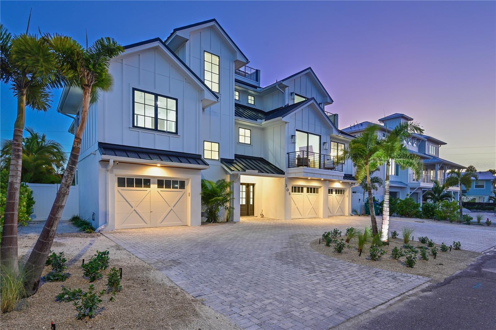 Holmes Beach, Florida, 34217, United States, 4 Bedrooms Bedrooms, ,4 BathroomsBathrooms,Residential,Active,1995267