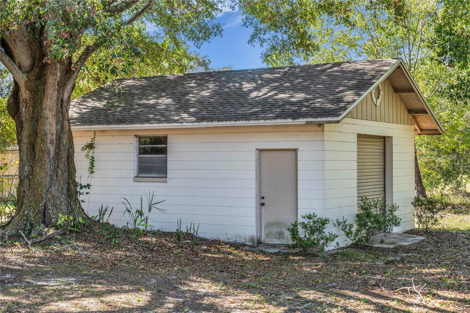 Oakland, Florida, 34787, United States, 4 Bedrooms Bedrooms, ,2 BathroomsBathrooms,Residential,Active,1990636
