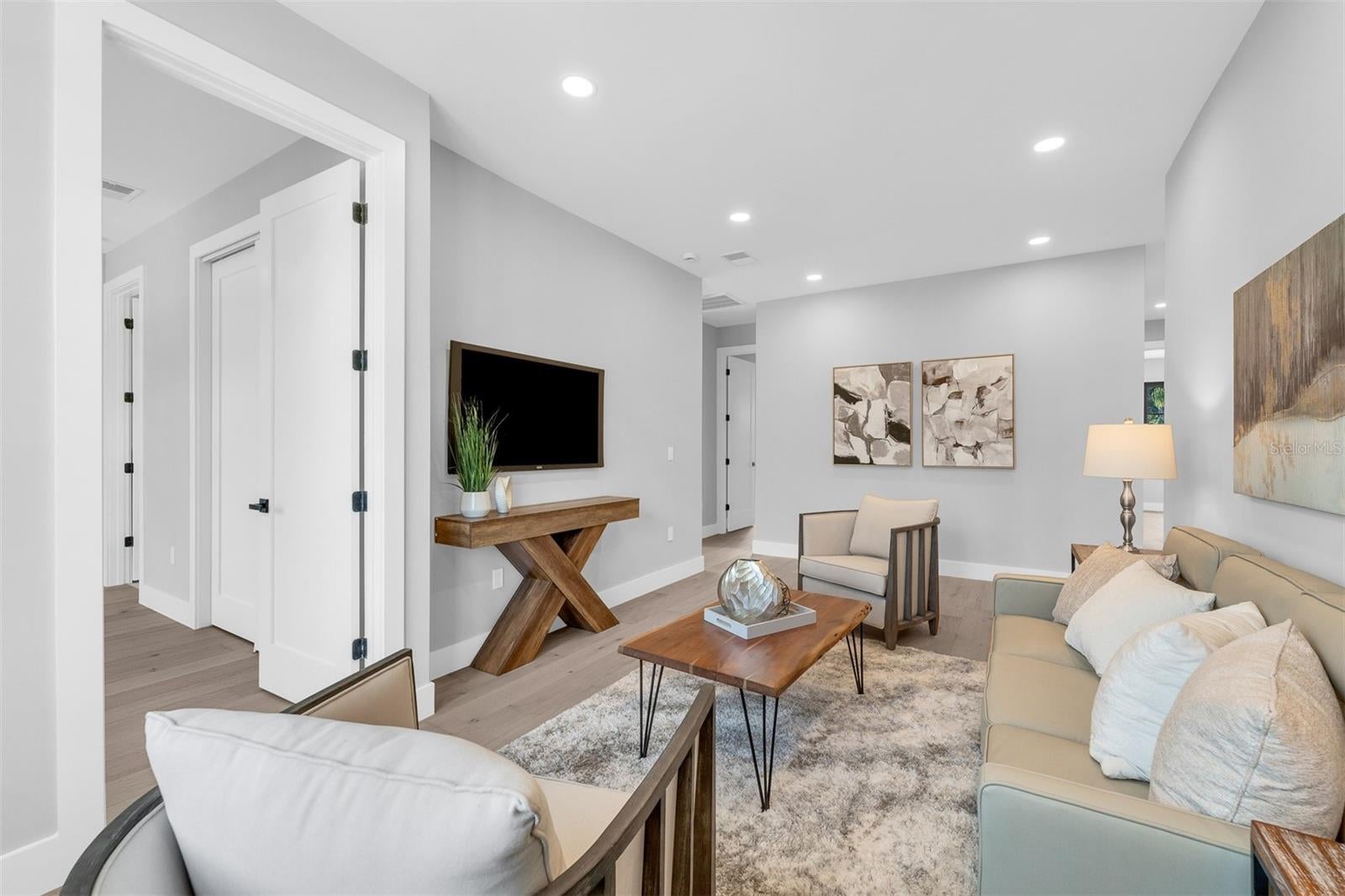 Orlando, Florida, 32804, United States, 5 Bedrooms Bedrooms, ,5 BathroomsBathrooms,Residential,Active,2019846