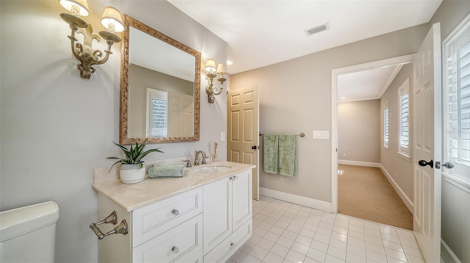 Sarasota, Florida, 34239, United States, 3 Bedrooms Bedrooms, ,3 BathroomsBathrooms,Residential,Active,2013163