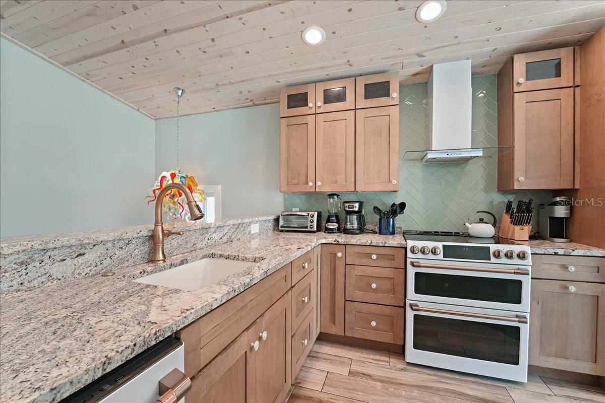 Anna Maria, Florida, 34216, United States, 3 Bedrooms Bedrooms, ,3 BathroomsBathrooms,Residential,Active,1970949