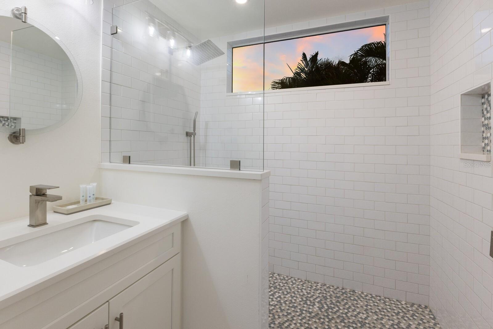 Anna Maria, Florida, 34216, United States, 5 Bedrooms Bedrooms, ,5 BathroomsBathrooms,Residential,Active,1899866