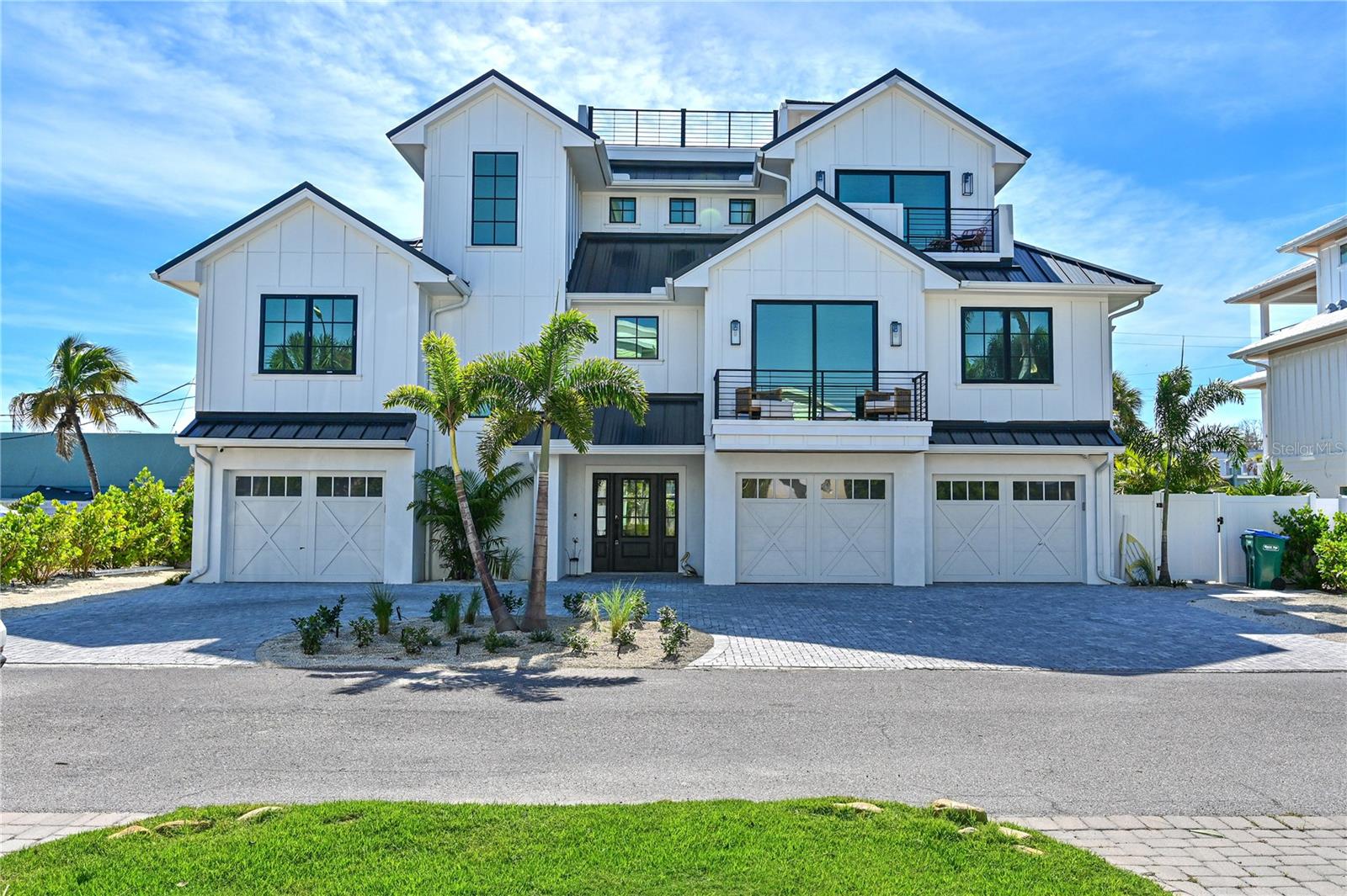 Holmes Beach, Florida, 34217, United States, 4 Bedrooms Bedrooms, ,4 BathroomsBathrooms,Residential,Active,1995267