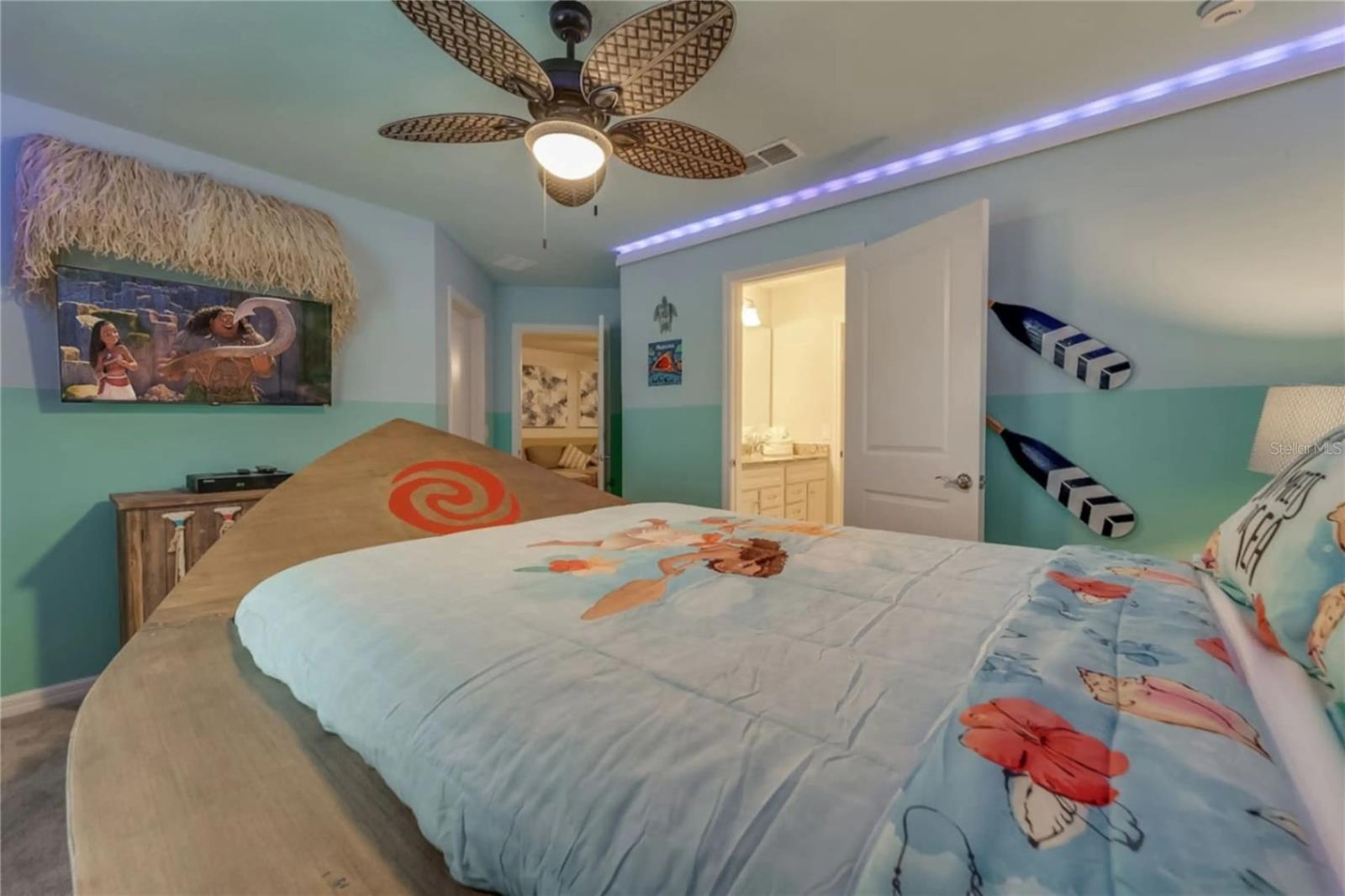 Davenport, Florida, 33897, United States, 10 Bedrooms Bedrooms, ,8 BathroomsBathrooms,Residential,Active,1988466