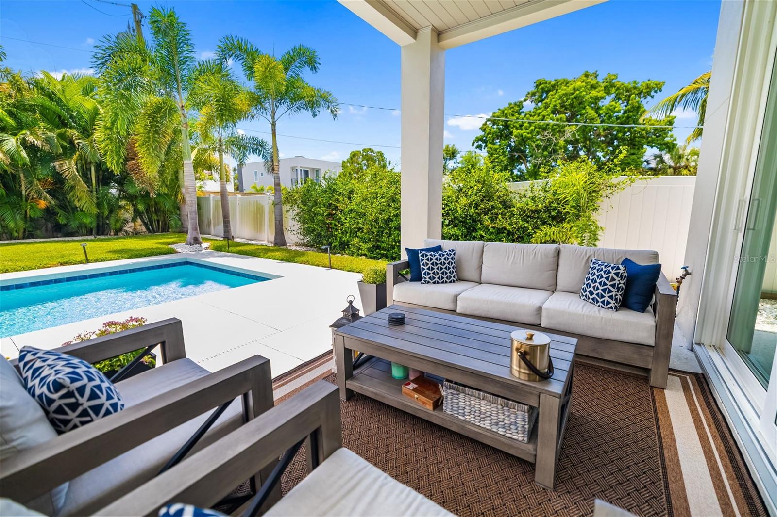 Sarasota, Florida, 34231, United States, 4 Bedrooms Bedrooms, ,3 BathroomsBathrooms,Residential,Active,1922484