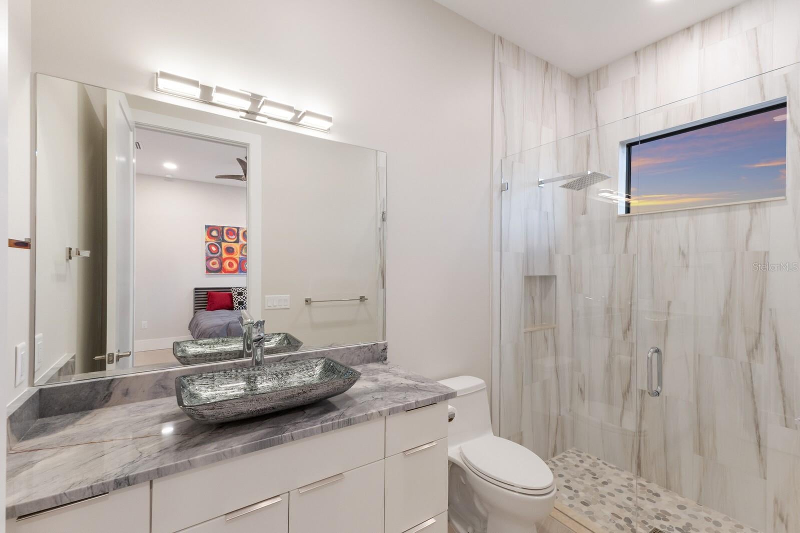 Longboat Key, Florida, 34228, United States, 3 Bedrooms Bedrooms, ,4 BathroomsBathrooms,Residential,Active,1987209