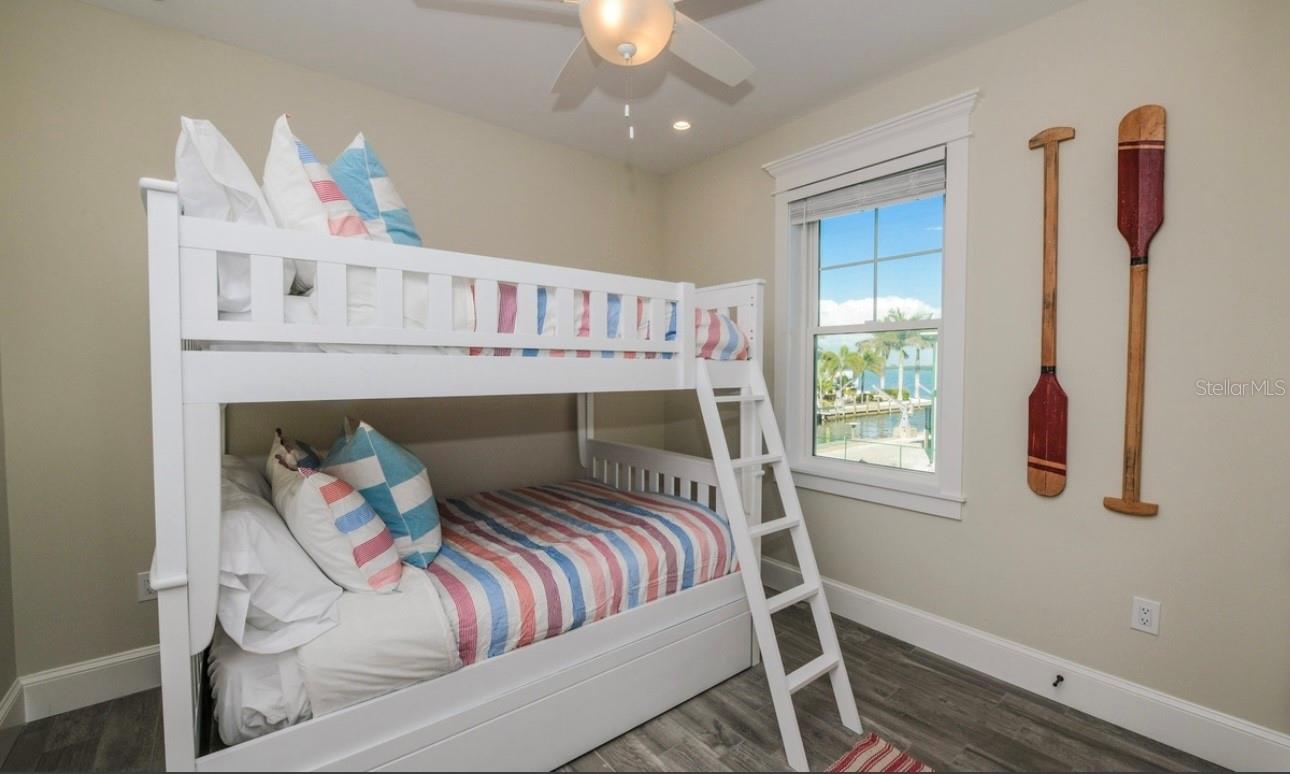 Bradenton Beach, Florida, 34217, United States, 7 Bedrooms Bedrooms, ,8 BathroomsBathrooms,Residential,Active,1988487