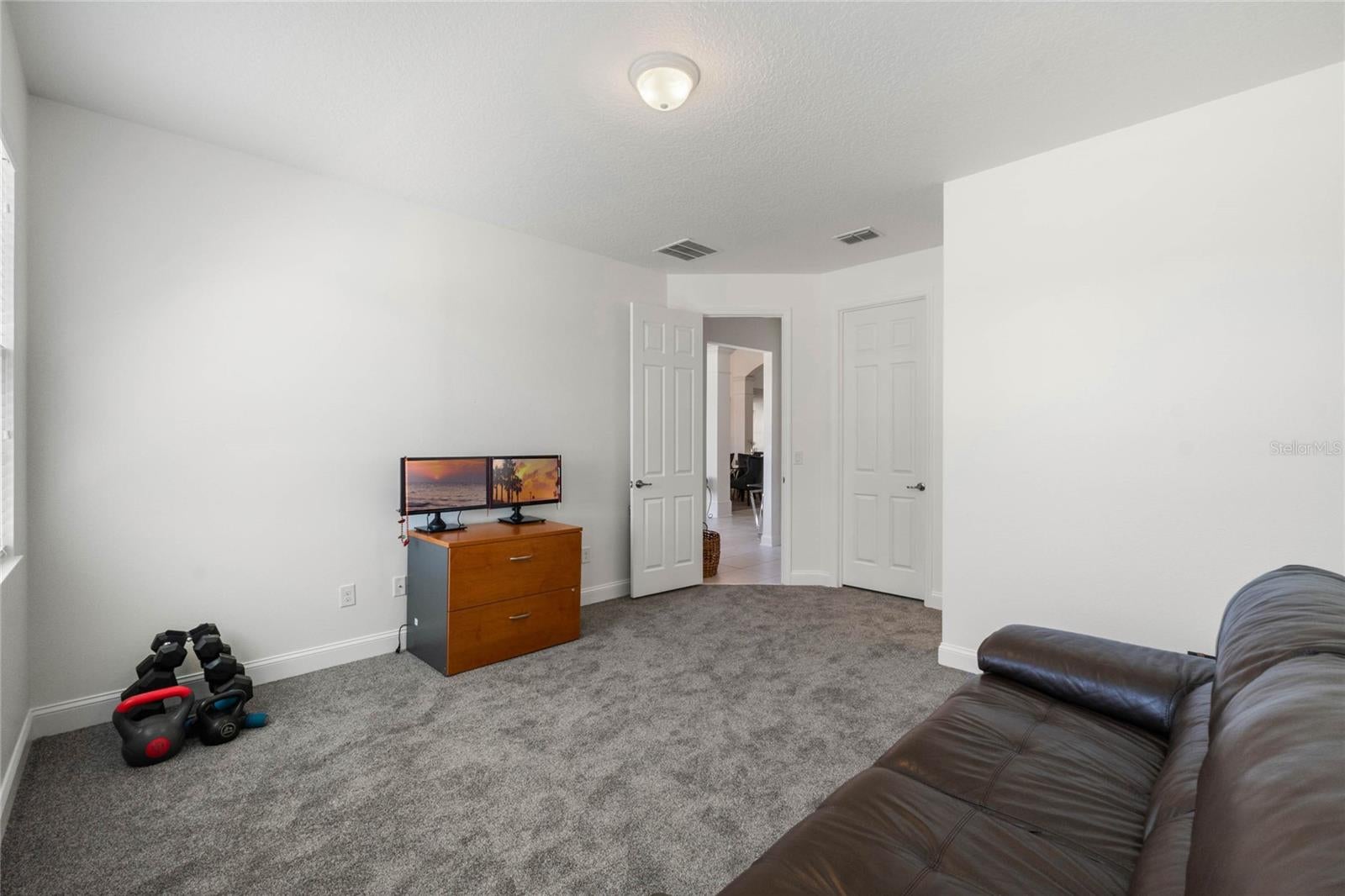 Winter Garden, Florida, 34787, United States, 5 Bedrooms Bedrooms, ,5 BathroomsBathrooms,Residential,Active,1742084