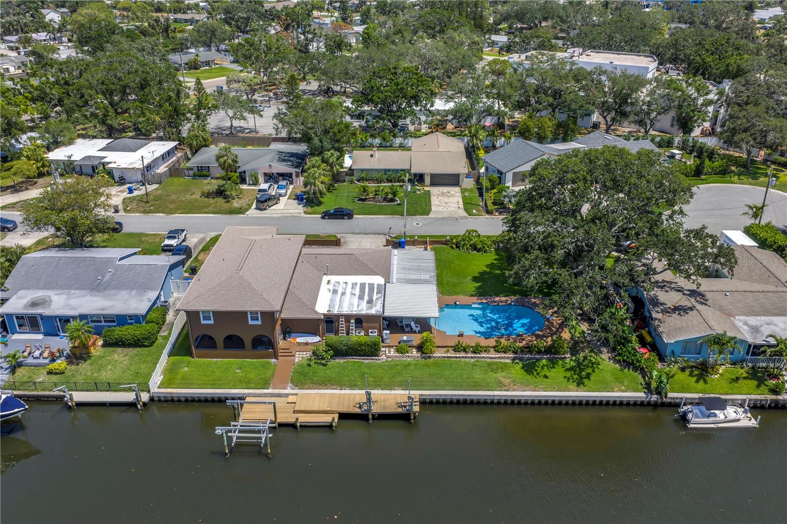 St Petersburg, Florida, 33703, United States, 5 Bedrooms Bedrooms, ,3 BathroomsBathrooms,Residential,Active,1824530