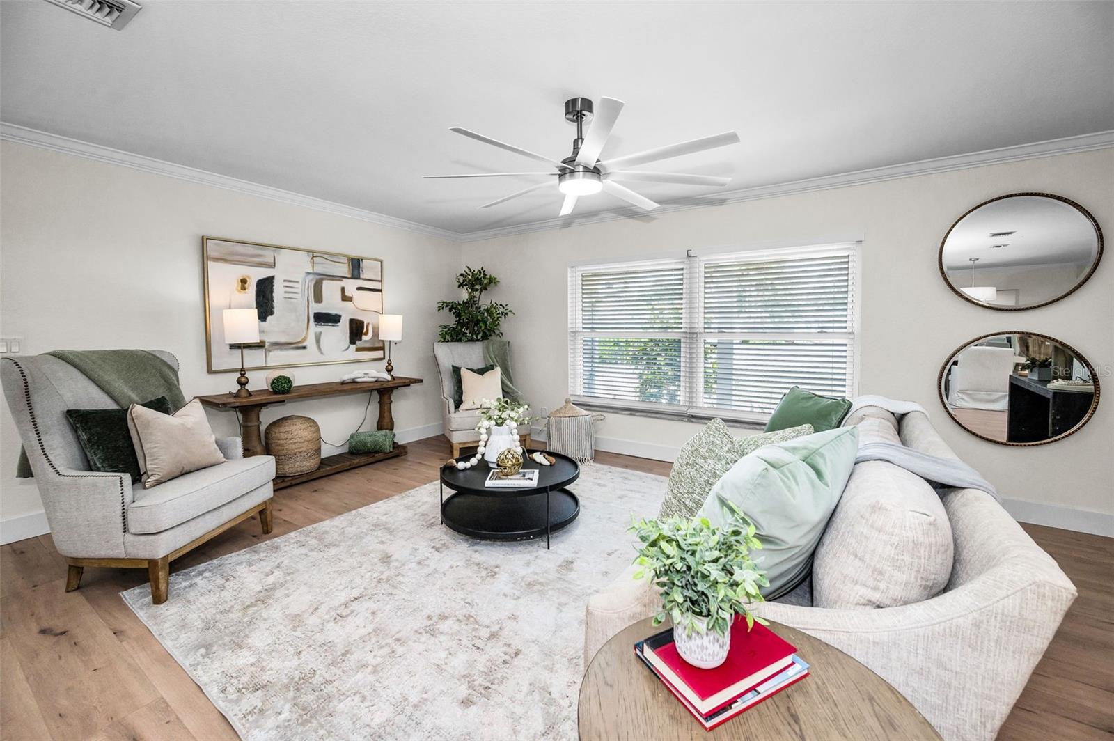 Tampa, Florida, 33609, United States, 4 Bedrooms Bedrooms, ,4 BathroomsBathrooms,Residential,Active,1880304