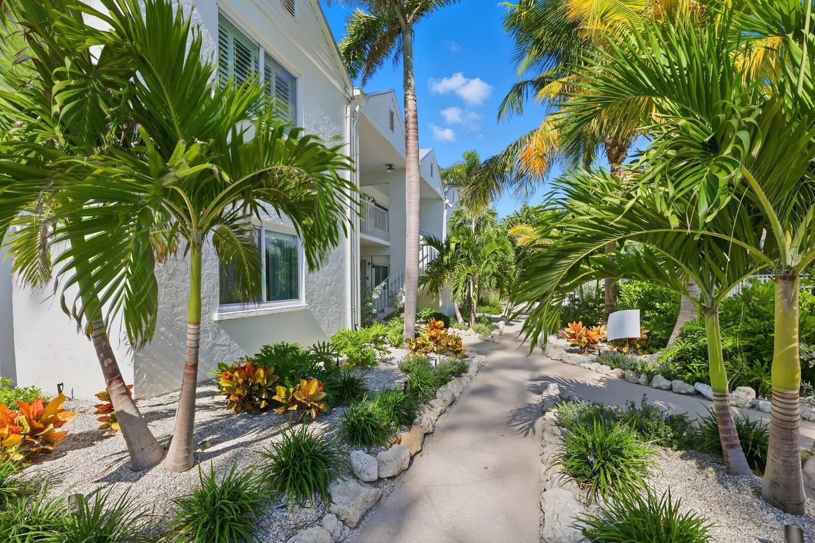 Holmes Beach, Florida, 34217, United States, 1 Bedroom Bedrooms, ,1 BathroomBathrooms,Residential,Active,1971768