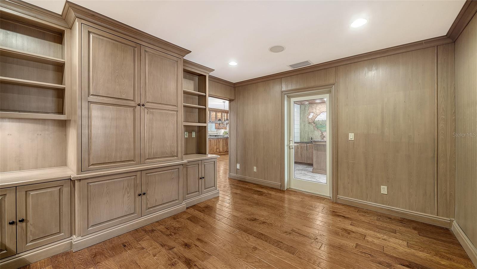 Sarasota, Florida, 34239, United States, 3 Bedrooms Bedrooms, ,3 BathroomsBathrooms,Residential,Active,2013163