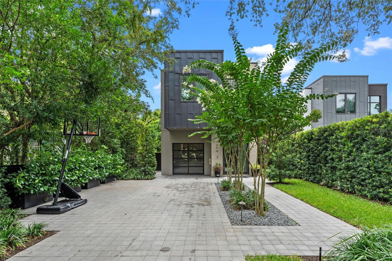 Winter Park, Florida, 32789, United States, 3 Bedrooms Bedrooms, ,4 BathroomsBathrooms,Residential,Active,1884859