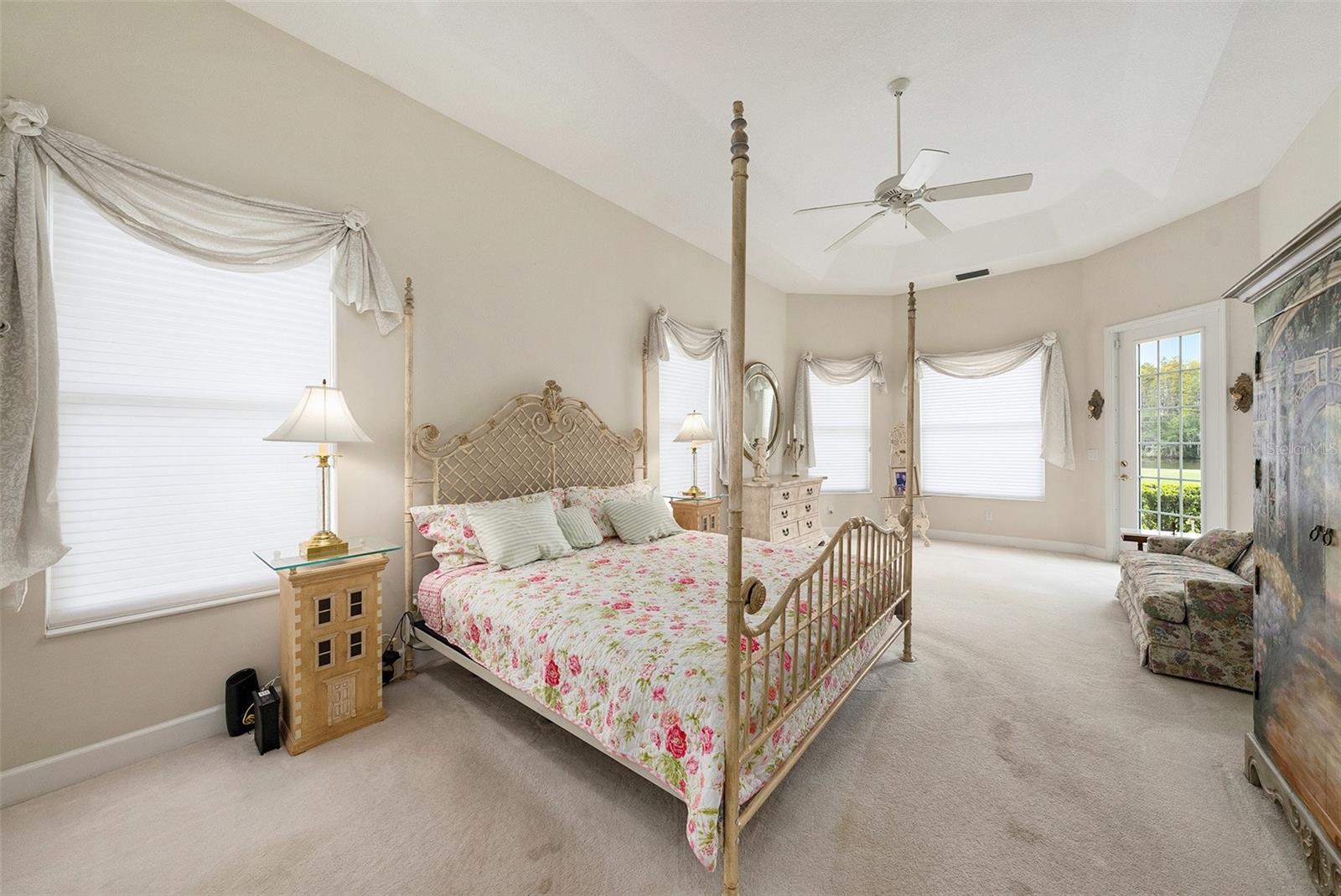 Lutz, Florida, 33558, United States, 4 Bedrooms Bedrooms, ,5 BathroomsBathrooms,Residential,Active,1990590