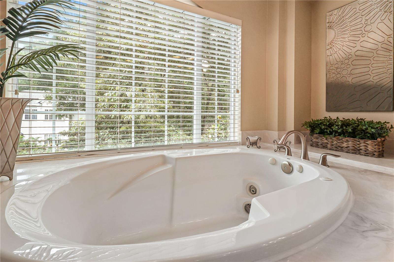 Gainesville, Florida, 32608, United States, ,5 BathroomsBathrooms,Residential,Active,1799404