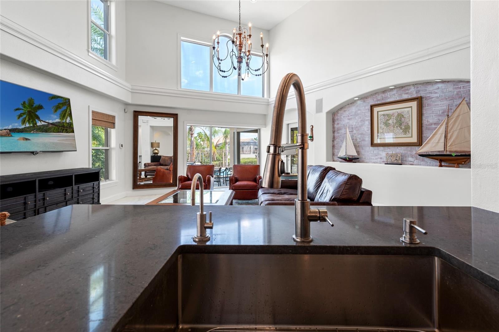 Apollo Beach, Florida, 33572, United States, ,5 BathroomsBathrooms,Residential,Active,1781627