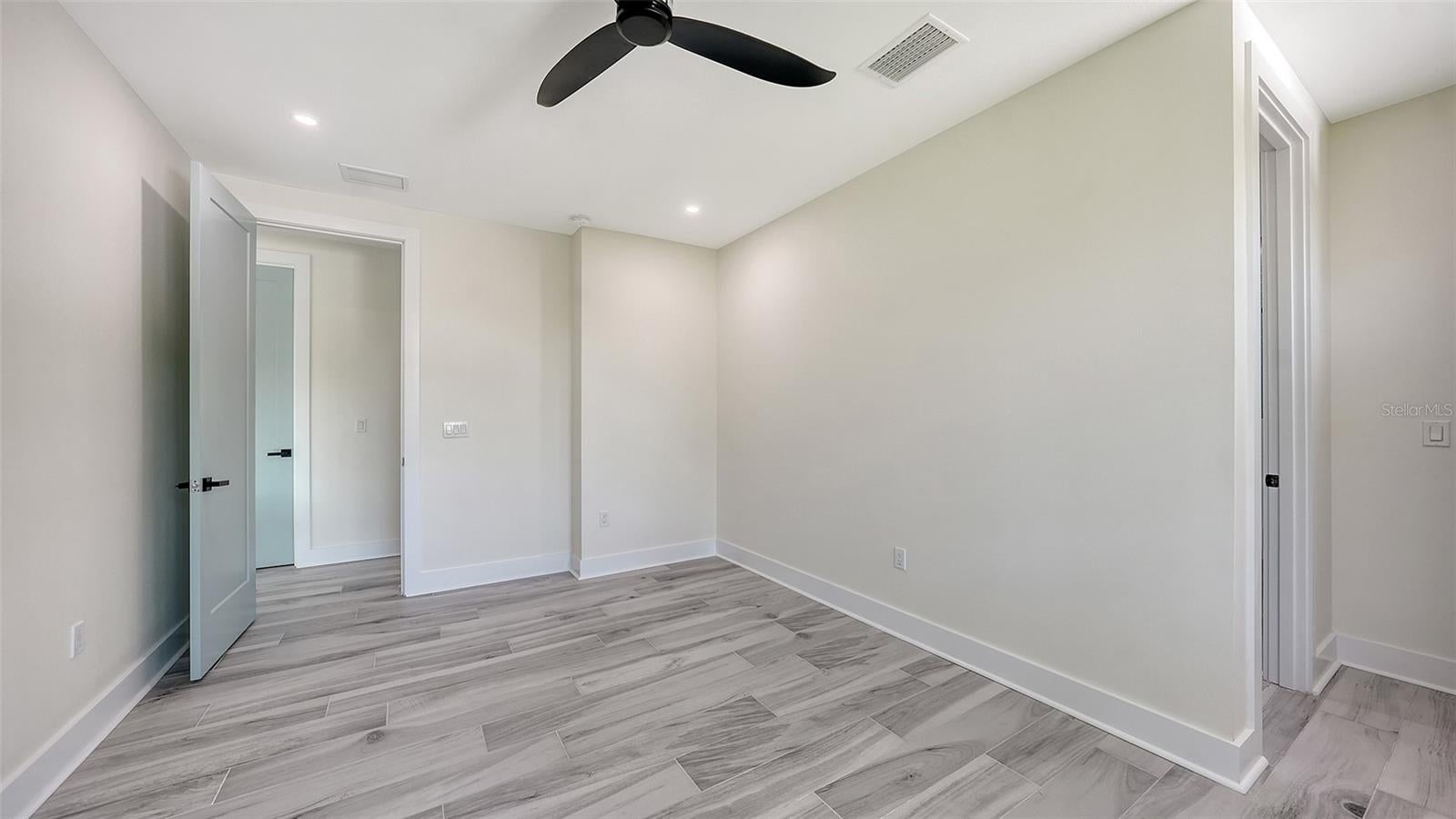 Sarasota, Florida, 34239, United States, ,7 BathroomsBathrooms,Residential,Active,1849492