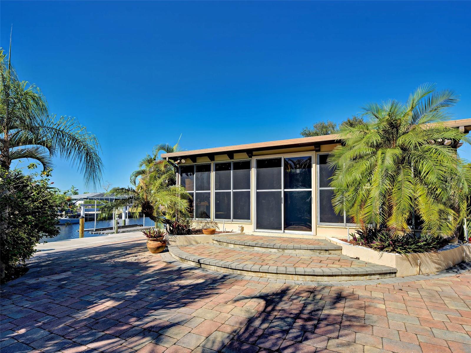 Port Charlotte, Florida, 33952, United States, 4 Bedrooms Bedrooms, ,5 BathroomsBathrooms,Residential,Active,1996574