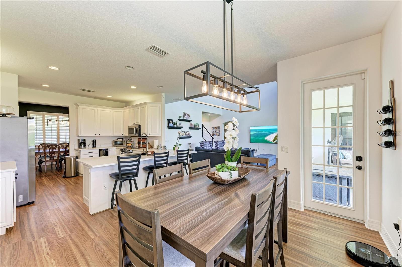 Bradenton, Florida, 34202, United States, 4 Bedrooms Bedrooms, ,3 BathroomsBathrooms,Residential,Active,2002666