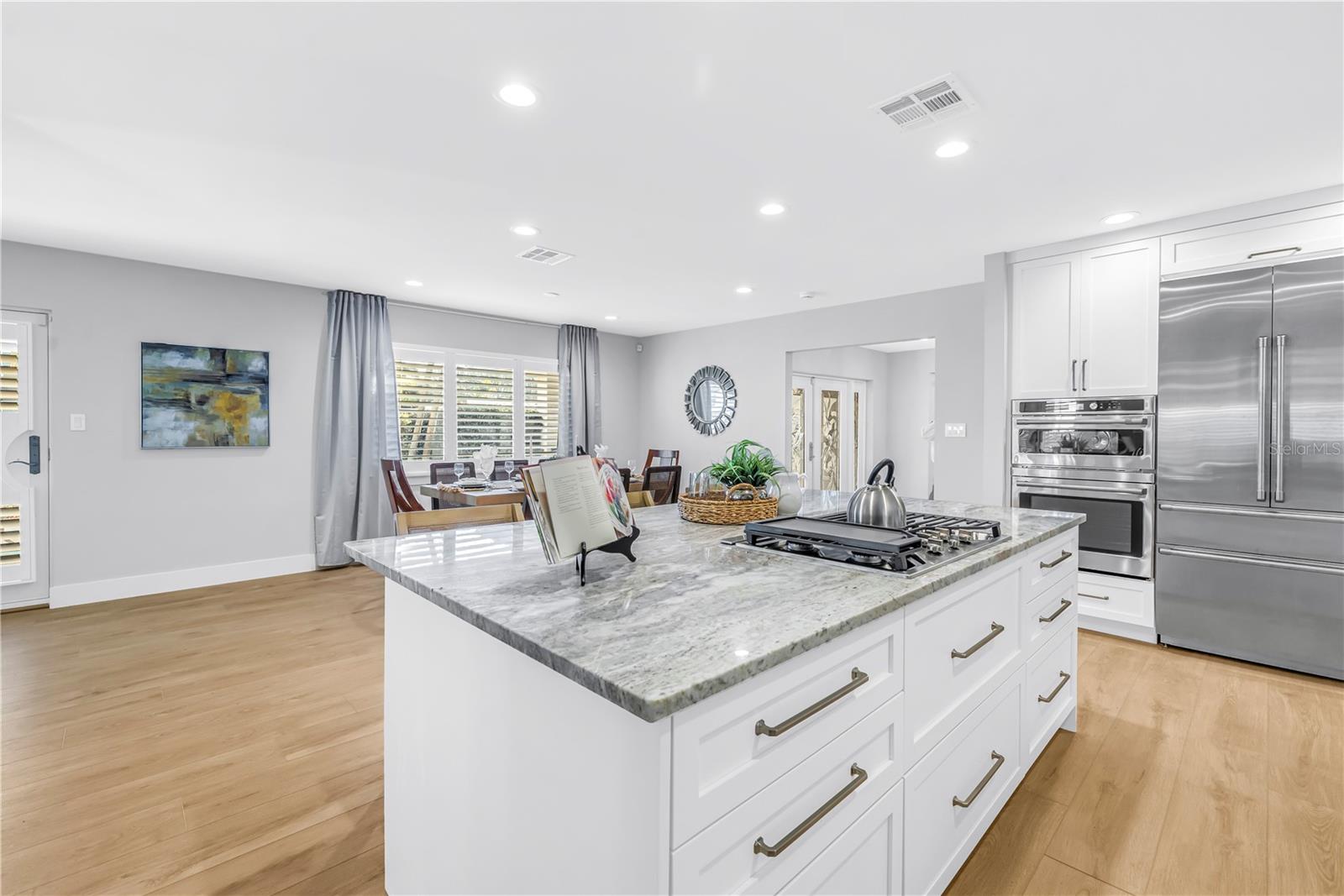 St Petersburg, Florida, 33704, United States, 4 Bedrooms Bedrooms, ,4 BathroomsBathrooms,Residential,Active,2013913