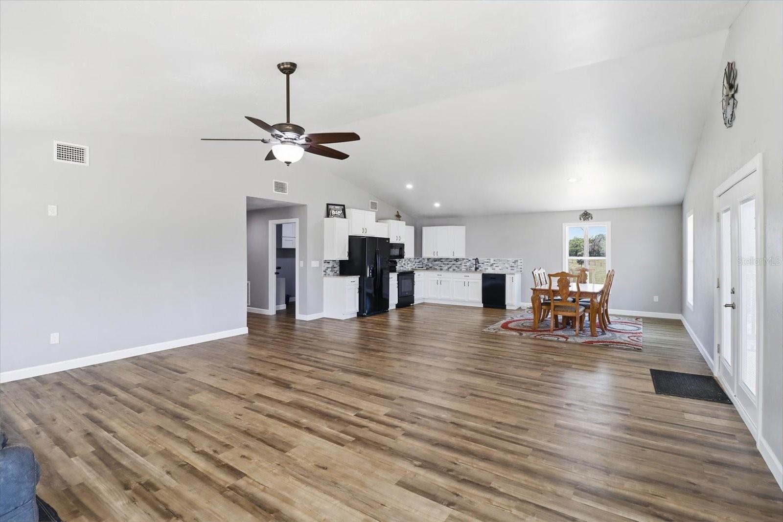 Dunnellon, Florida, 34433, United States, 3 Bedrooms Bedrooms, ,2 BathroomsBathrooms,Residential,Active,2052129