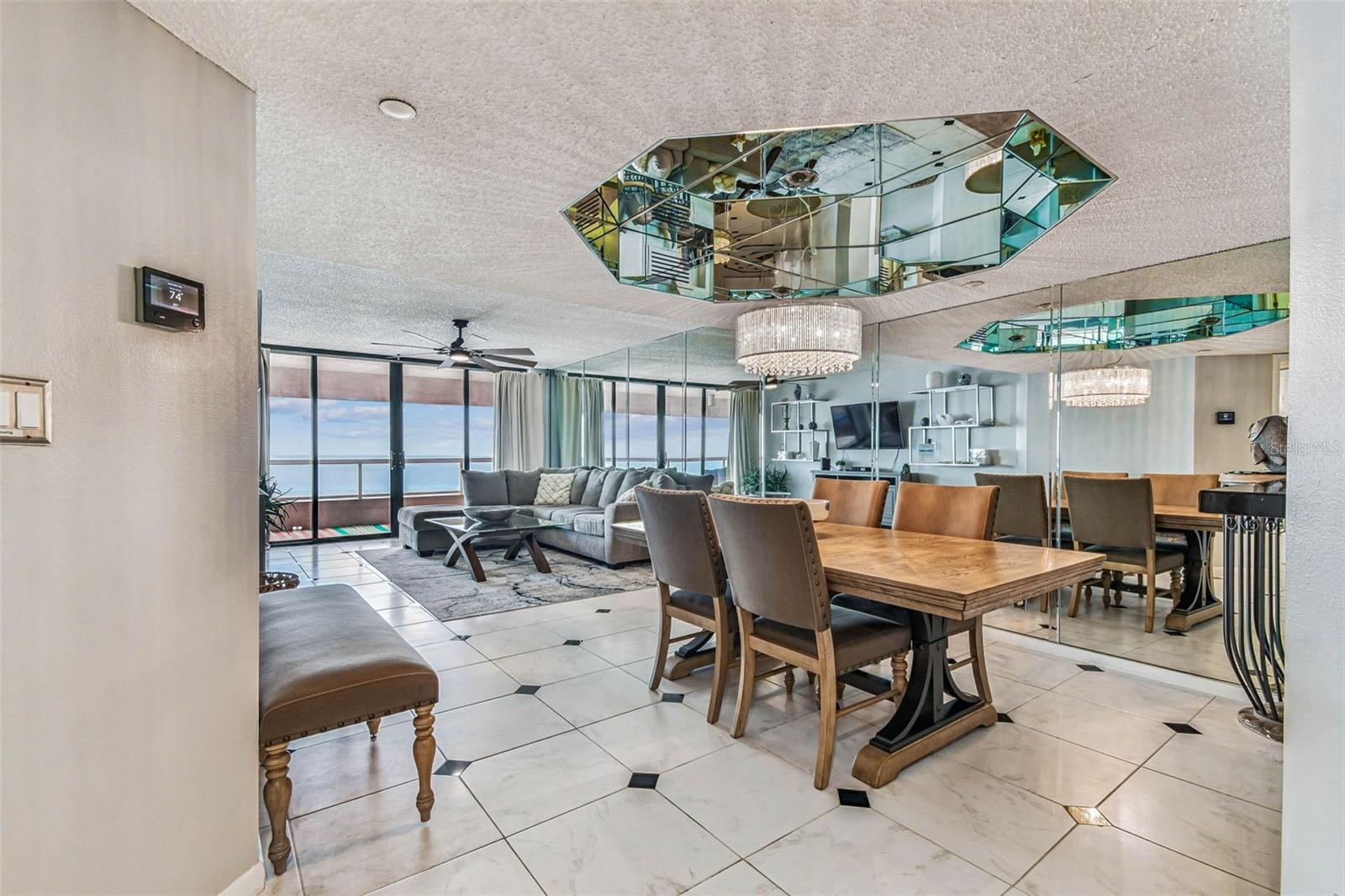 Clearwater Beach, Florida, 33767, United States, 2 Bedrooms Bedrooms, ,3 BathroomsBathrooms,Residential,Active,1919072