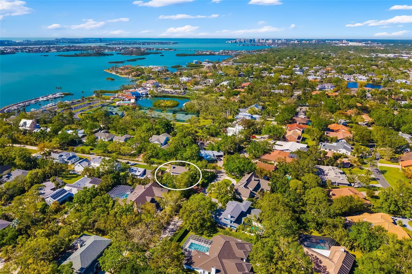 Sarasota, Florida, 34231, United States, 4 Bedrooms Bedrooms, ,4 BathroomsBathrooms,Residential,Active,1999174