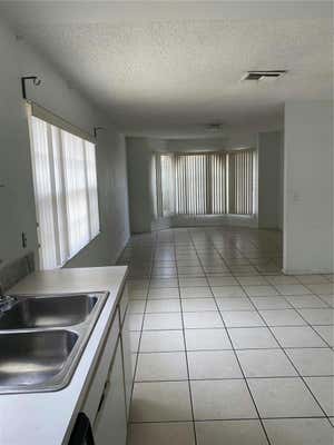 2713 MONTEGO BAY BLVD, KISSIMMEE, FL 34746, photo 4 of 8