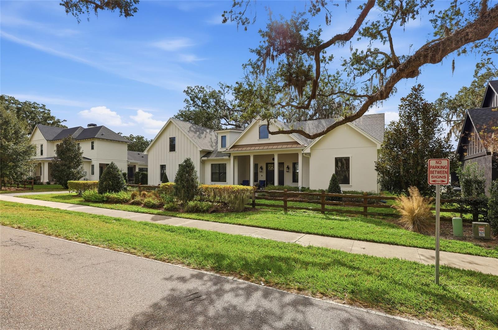 Winter Garden, Florida, 34787, United States, 5 Bedrooms Bedrooms, ,3 BathroomsBathrooms,Residential,Active,2009833