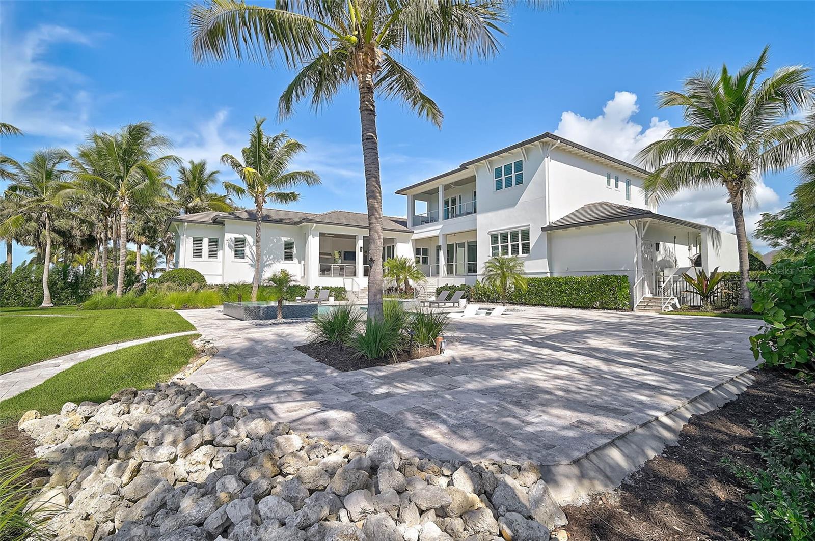 Sarasota, Florida, 34236, United States, 5 Bedrooms Bedrooms, ,6 BathroomsBathrooms,Residential,Active,1972132