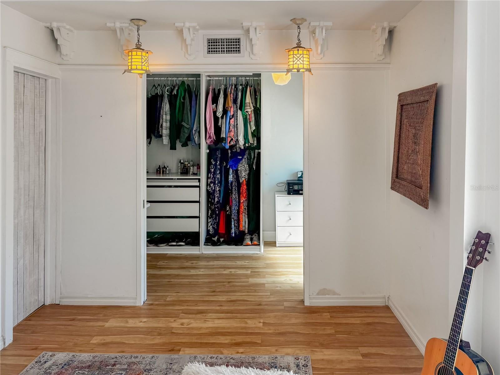 St Petersburg, Florida, 33705, United States, 6 Bedrooms Bedrooms, ,4 BathroomsBathrooms,Residential,Active,1986869