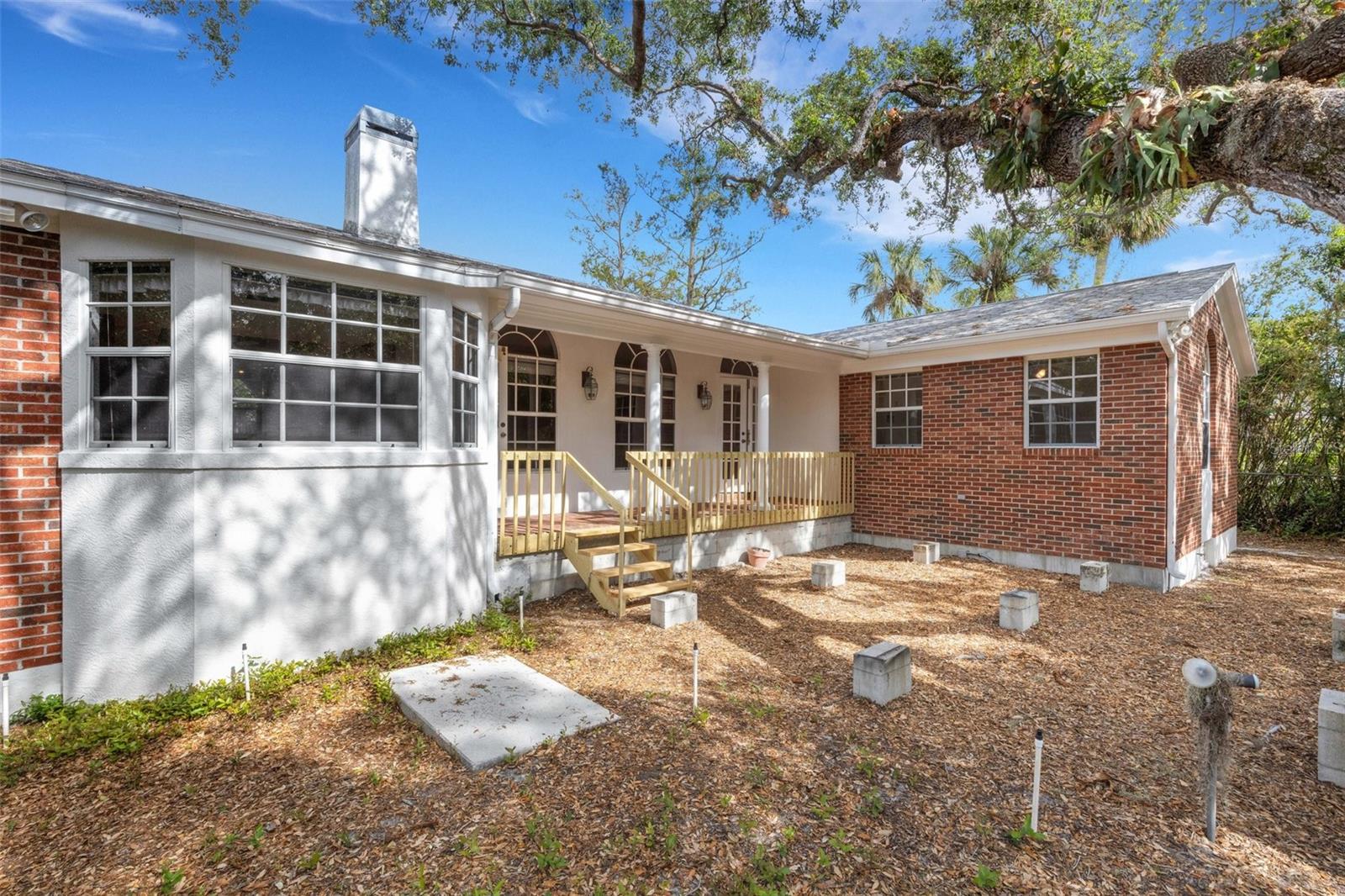 Sarasota, Florida, 34239, United States, 3 Bedrooms Bedrooms, ,3 BathroomsBathrooms,Residential,Active,1702413