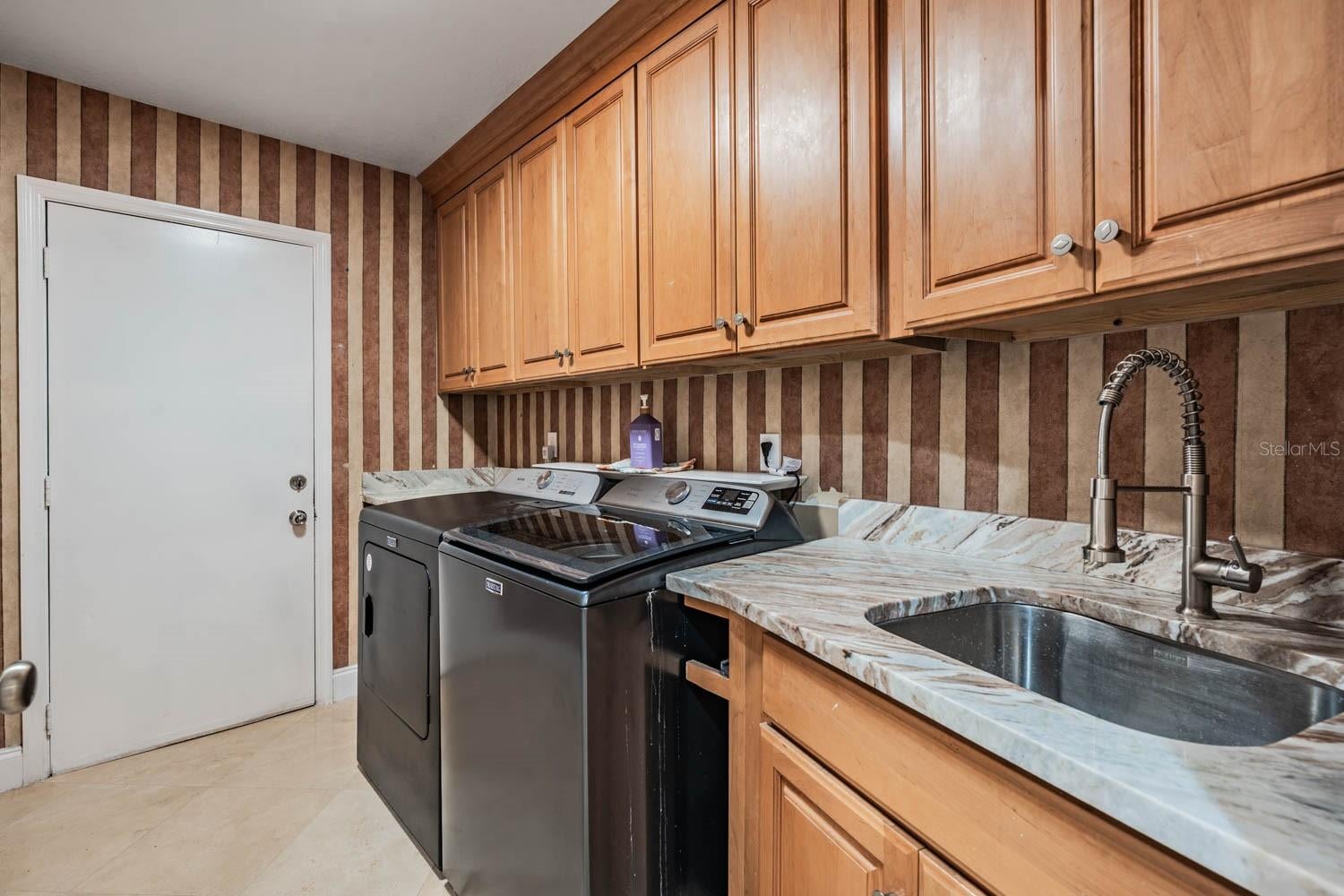 Tarpon Springs, Florida, 34688, United States, 4 Bedrooms Bedrooms, ,4 BathroomsBathrooms,Residential,Active,2044985