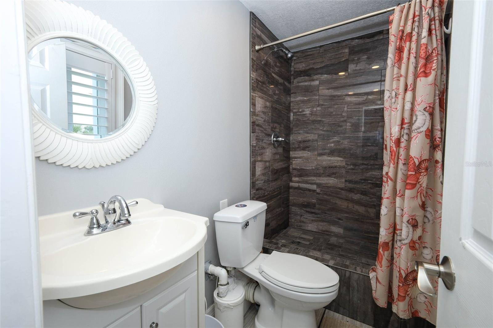 New Smyrna Beach, Florida, 32169, United States, 4 Bedrooms Bedrooms, ,4 BathroomsBathrooms,Residential,Active,1985597