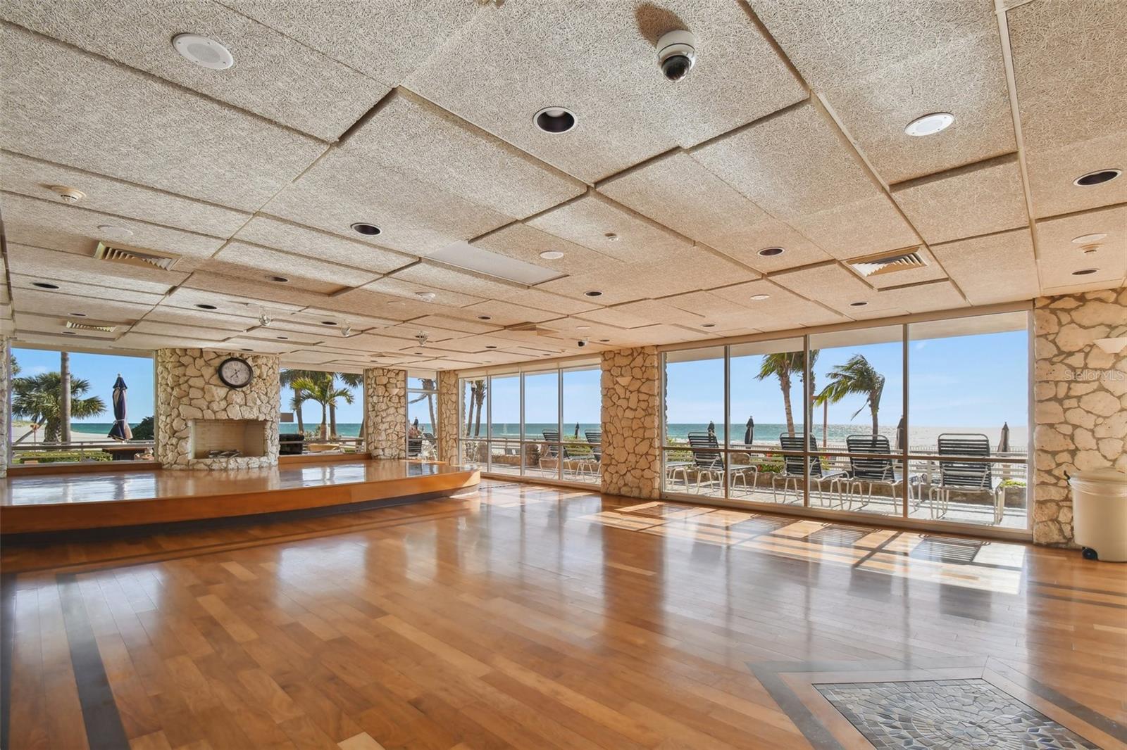Redington Shores, Florida, 33708, United States, ,3 BathroomsBathrooms,Residential,Active,1824910