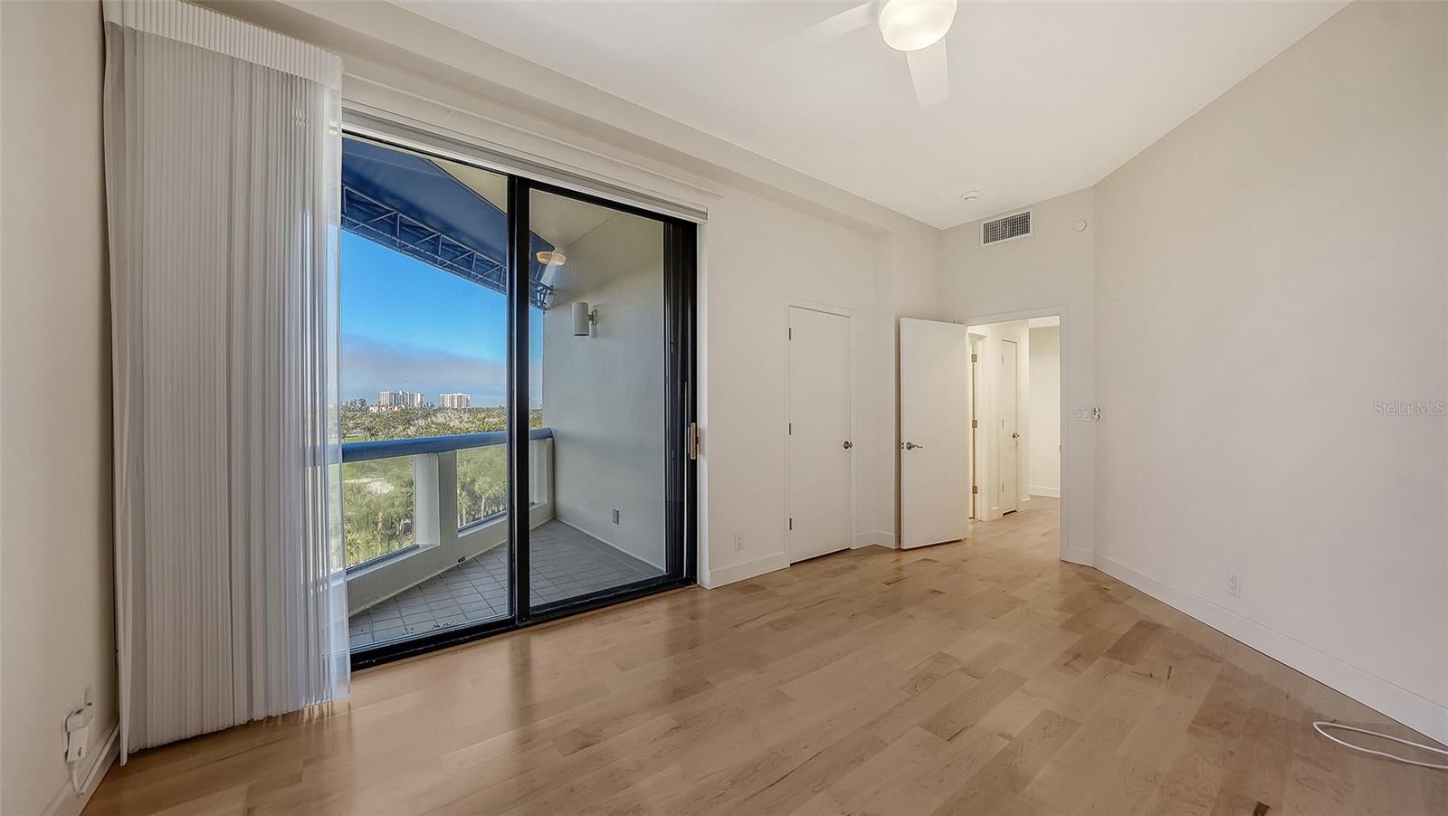 Longboat Key, Florida, 34228, United States, 2 Bedrooms Bedrooms, ,3 BathroomsBathrooms,Residential,Active,2009004