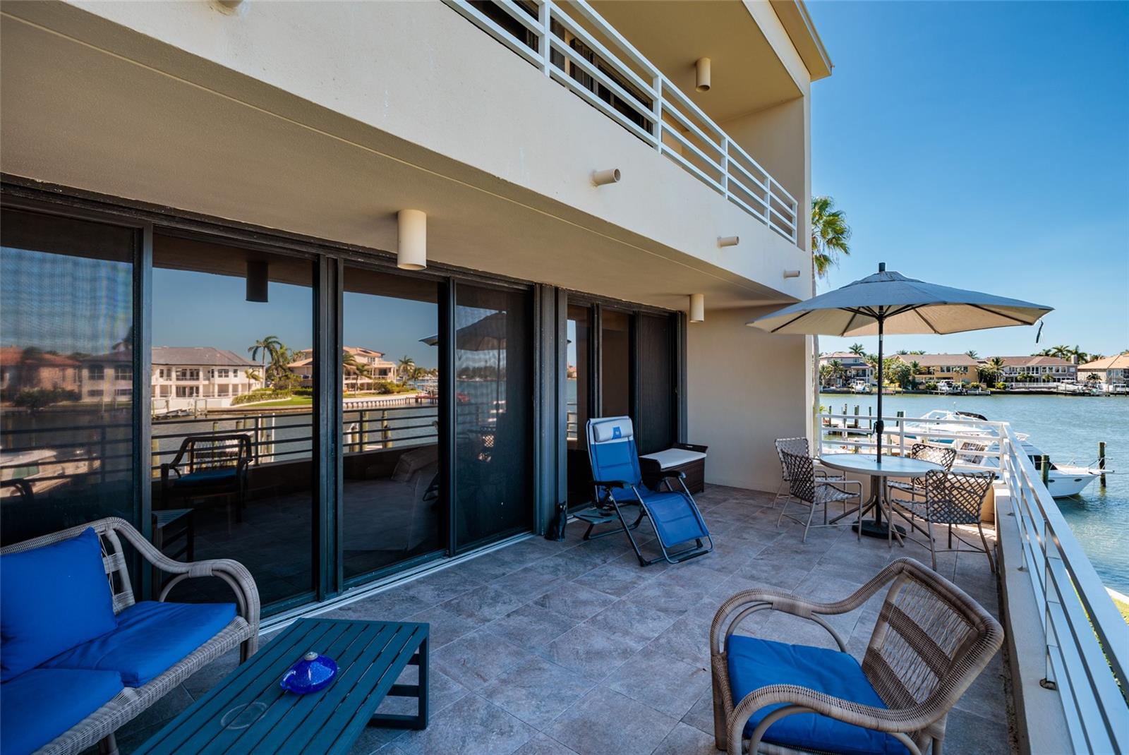 St Petersburg, Florida, 33707, United States, 4 Bedrooms Bedrooms, ,5 BathroomsBathrooms,Residential,Active,1985578