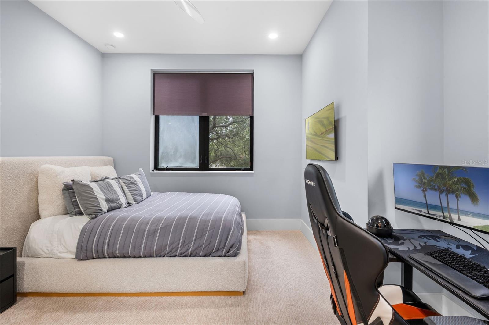 Winter Park, Florida, 32789, United States, 3 Bedrooms Bedrooms, ,4 BathroomsBathrooms,Residential,Active,1884859