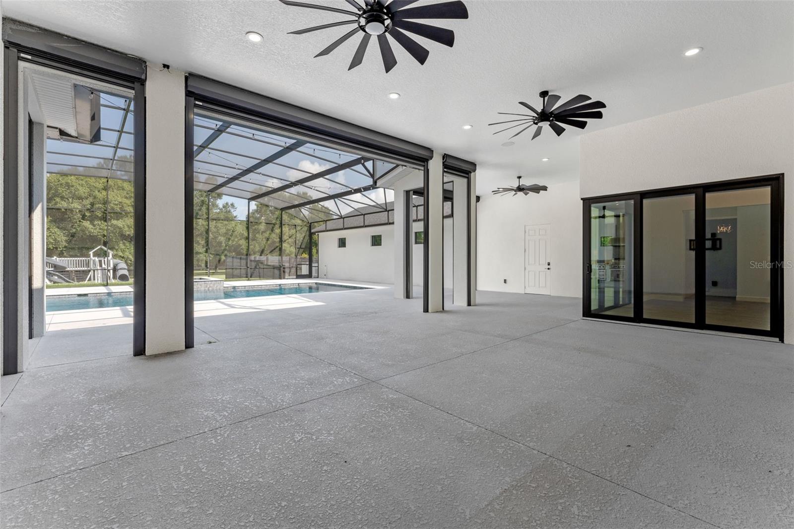 Eustis, Florida, 32736, United States, 4 Bedrooms Bedrooms, ,5 BathroomsBathrooms,Residential,Active,1929677