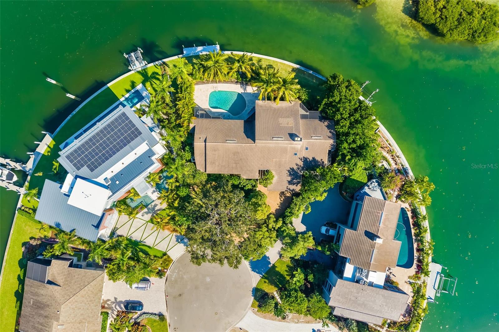 Longboat Key, Florida, 34228, United States, 3 Bedrooms Bedrooms, ,4 BathroomsBathrooms,Residential,Active,1995265