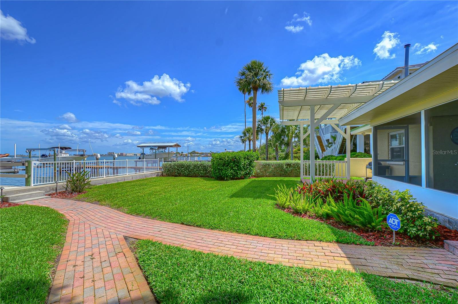 Dunedin, Florida, 34698, United States, 3 Bedrooms Bedrooms, ,3 BathroomsBathrooms,Residential,Active,1994972