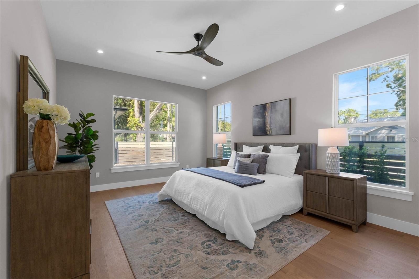 Orlando, Florida, 32804, United States, 5 Bedrooms Bedrooms, ,4 BathroomsBathrooms,Residential,Active,1702896