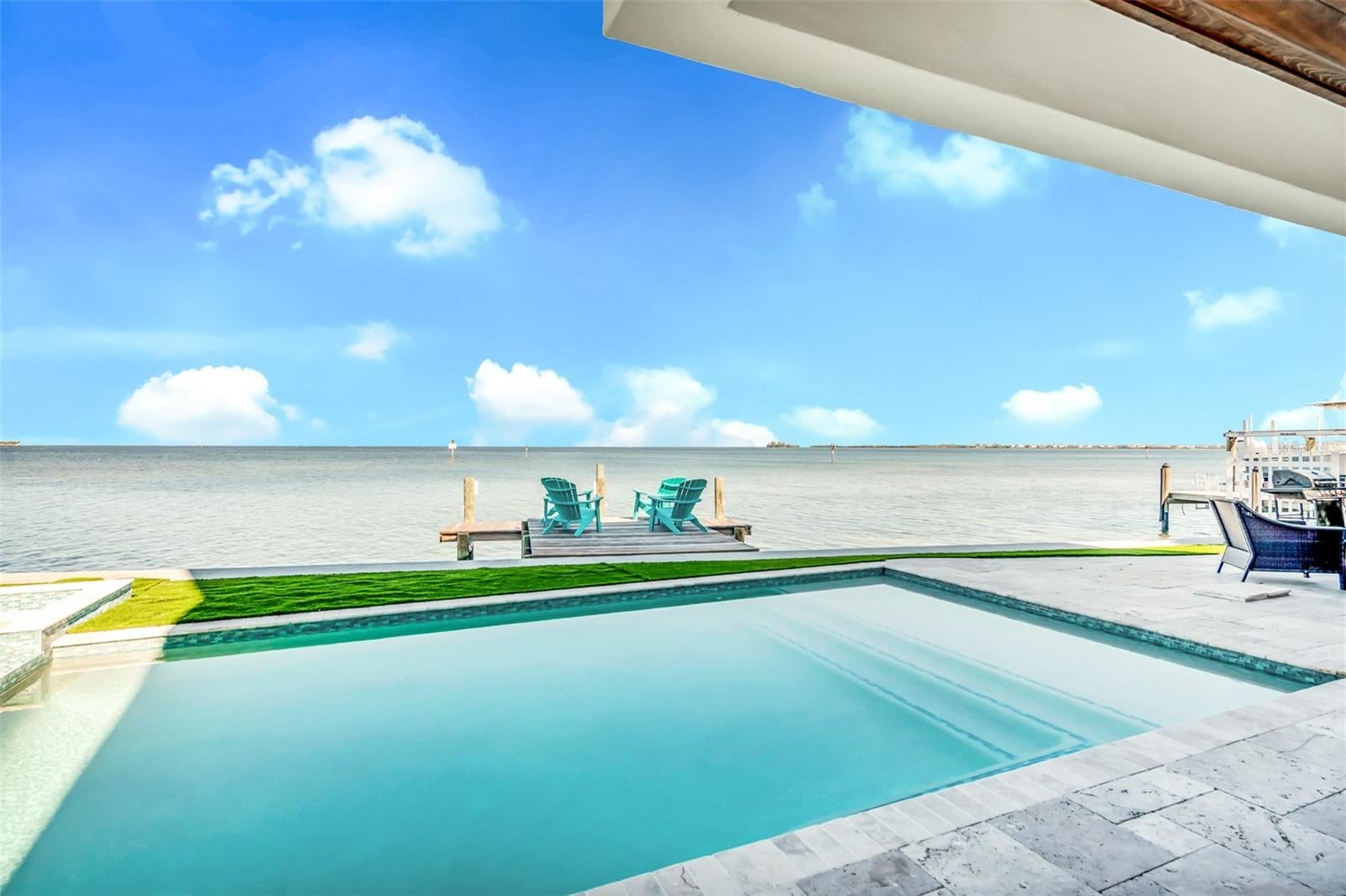 Holmes Beach, Florida, 34217, United States, 5 Bedrooms Bedrooms, ,5 BathroomsBathrooms,Residential,Active,1907959