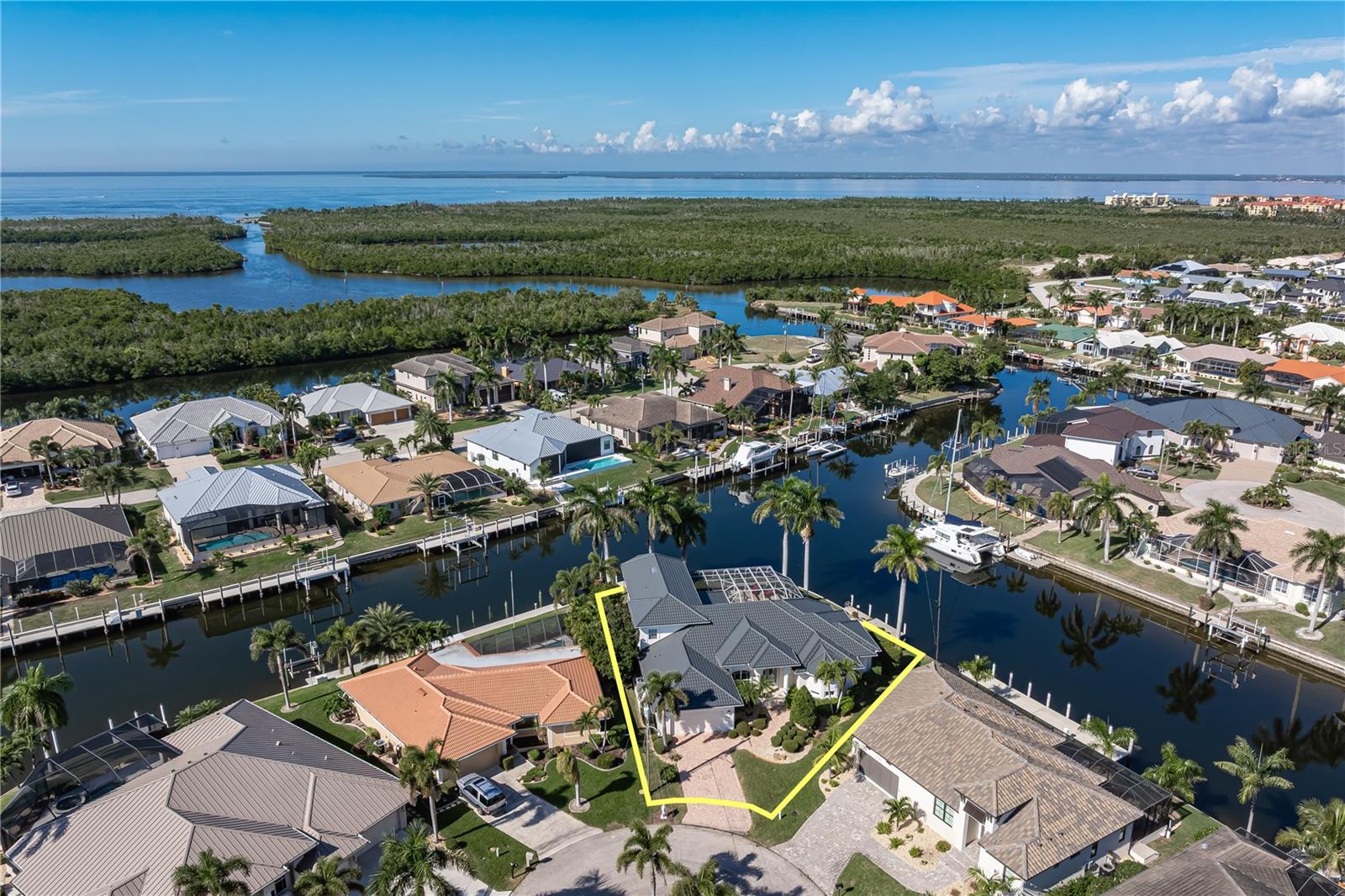 Punta Gorda, Florida, 33950, United States, 5 Bedrooms Bedrooms, ,4 BathroomsBathrooms,Residential,Active,2006902