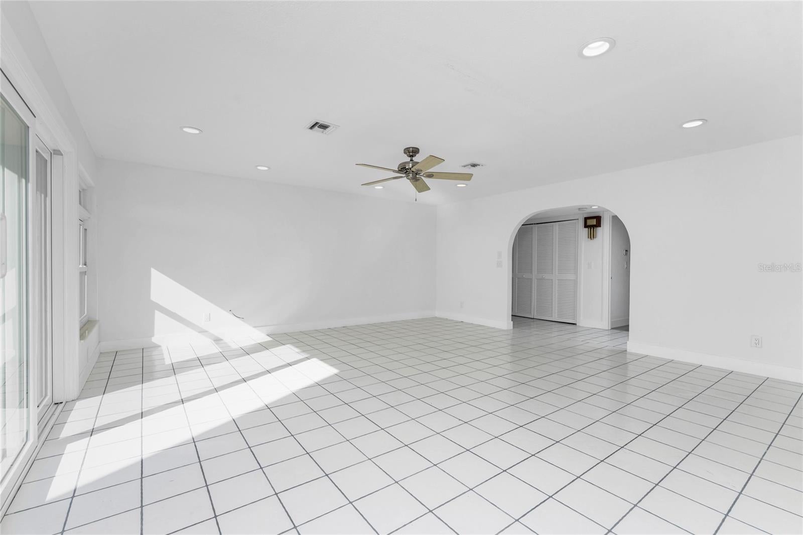 Port Charlotte, Florida, 33952, United States, 5 Bedrooms Bedrooms, ,5 BathroomsBathrooms,Residential,Active,2010210