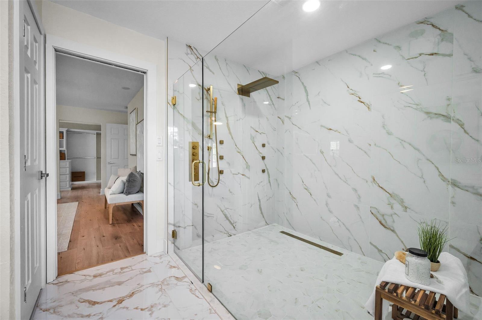 Tampa, Florida, 33609, United States, 4 Bedrooms Bedrooms, ,4 BathroomsBathrooms,Residential,Active,1880304